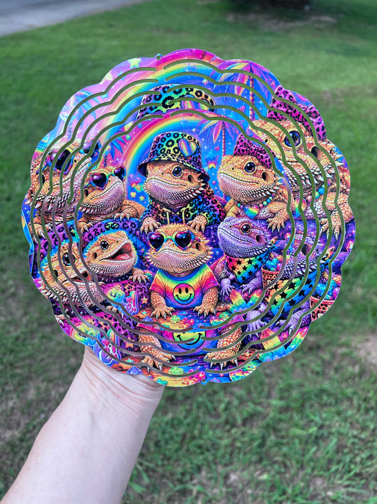 Colorful Bearded Dragon 8 Inch Wind Spinner | Rainbow Reptile Garden Decor | Outdoor Metal Hanging Spinner