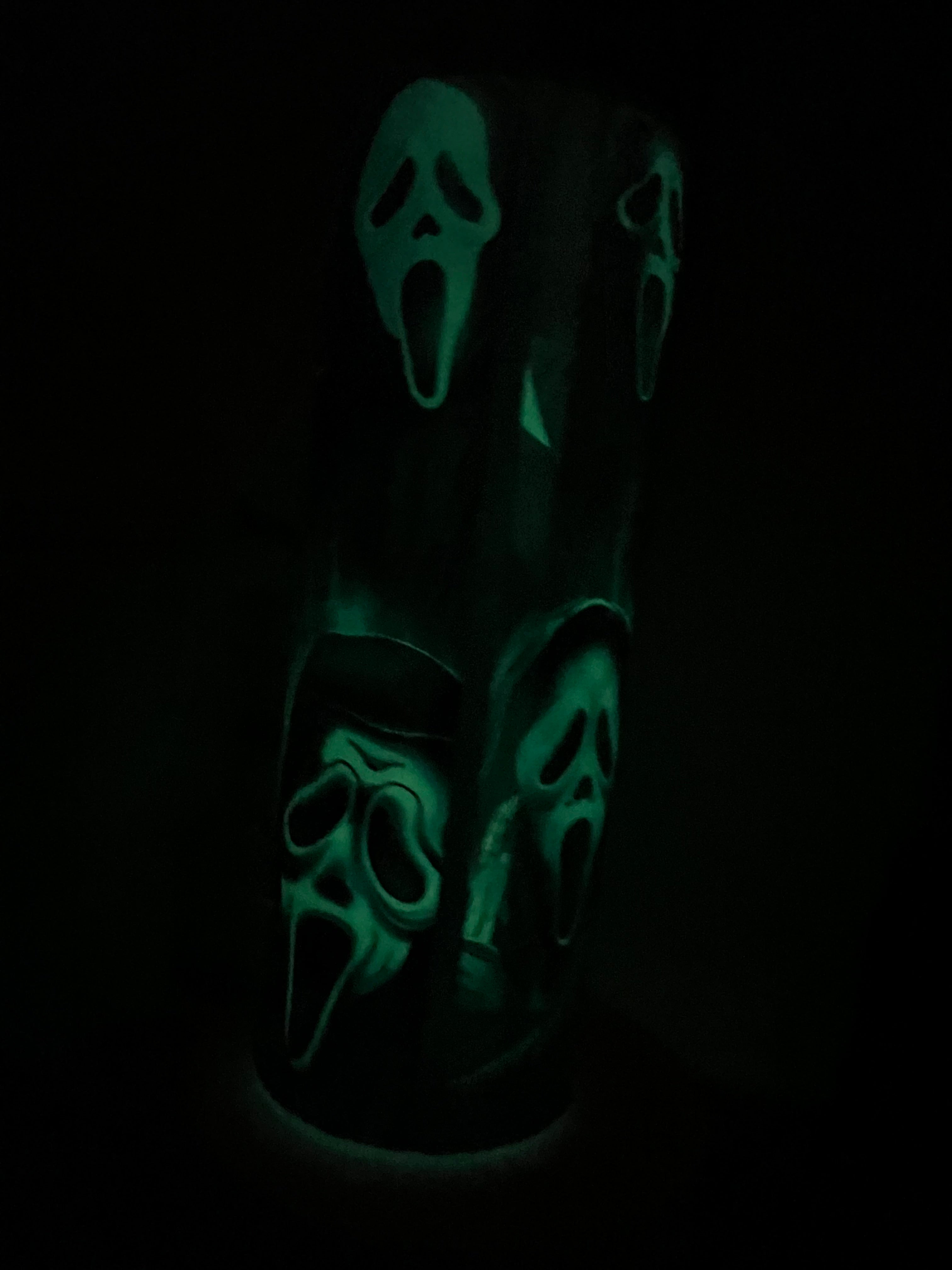 20oz Glow in the Dark tumbler