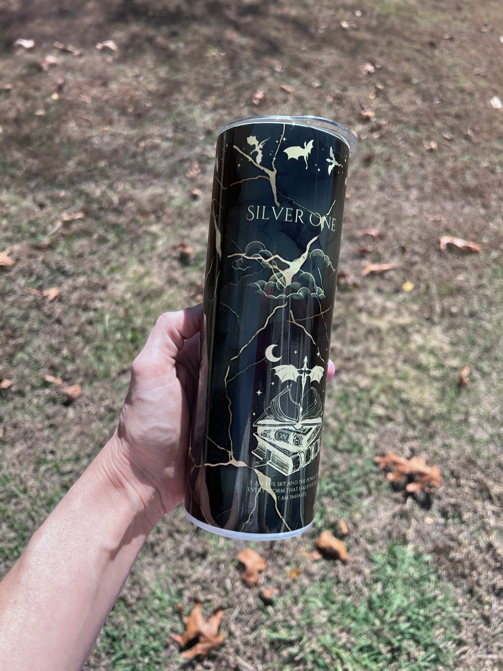 Fourth Wing "Wing Leader" 20oz Tumbler – Xaden Riorson & Violet Sorrengail Inspired Fandom Cup