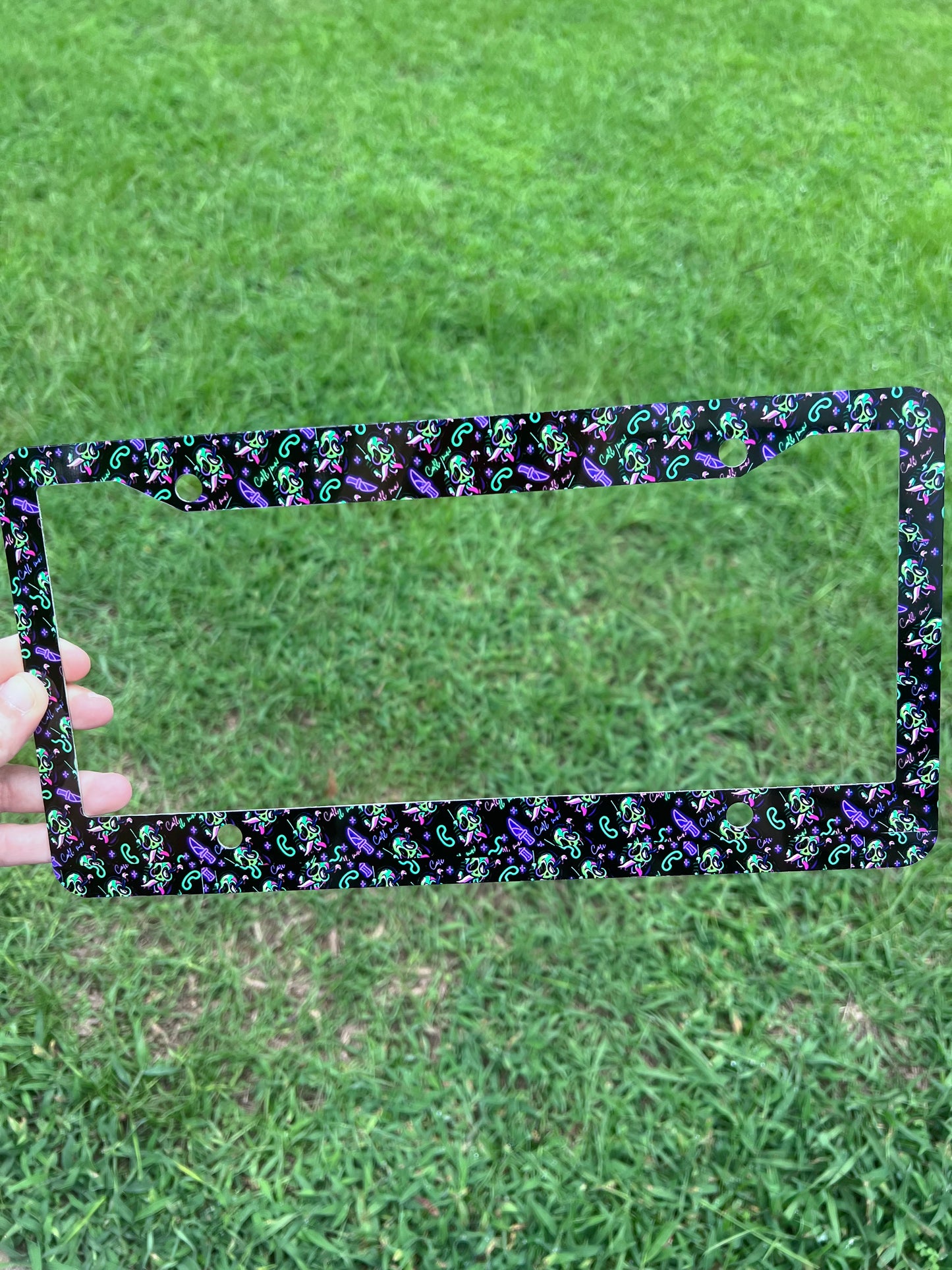 Neon Ghostface License Plate Frame – Spooky Horror Movie Car Accessory & Goth Auto Decor⁠