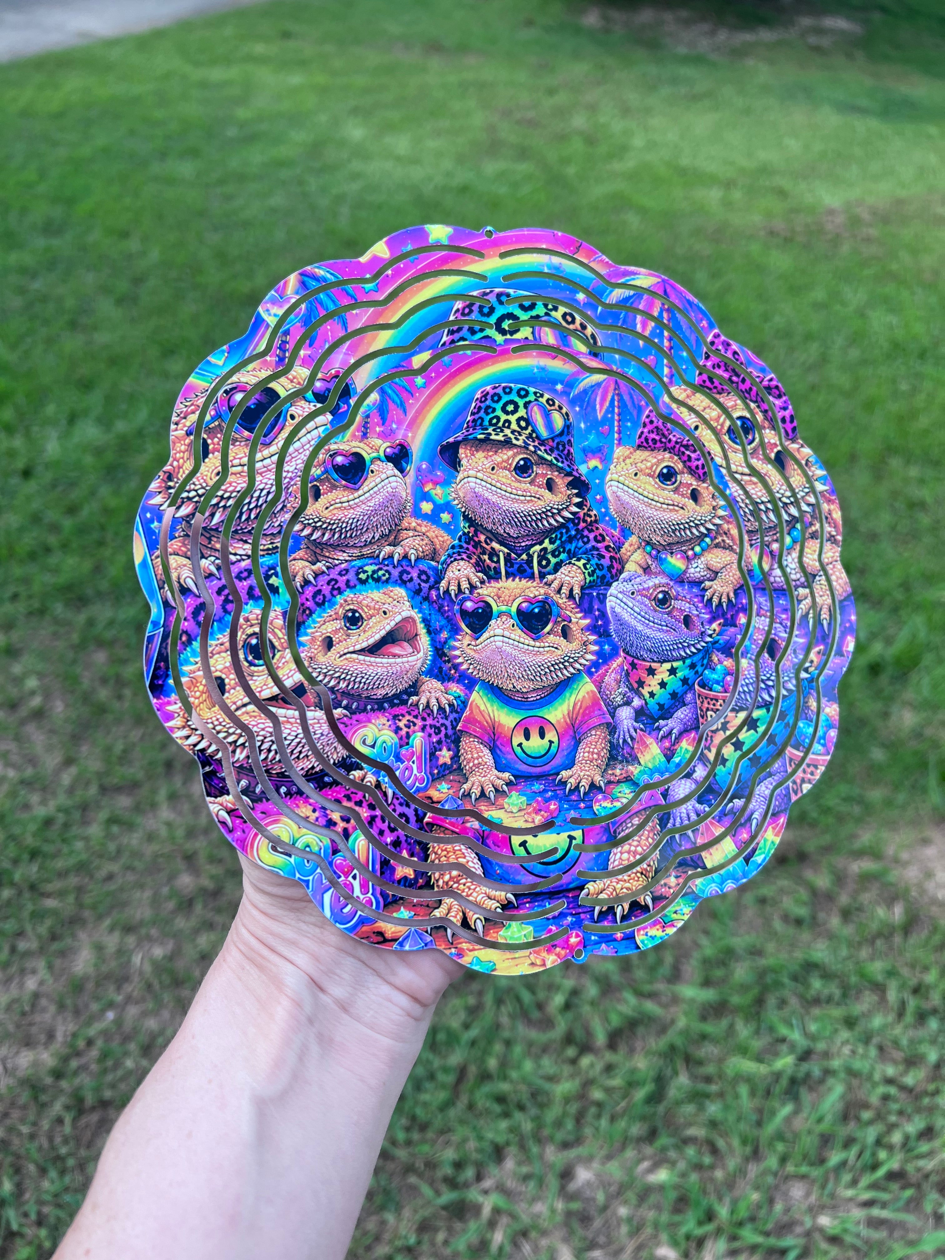 Colorful Bearded Dragon 8 Inch Wind Spinner | Rainbow Reptile Garden Decor | Outdoor Metal Hanging Spinner